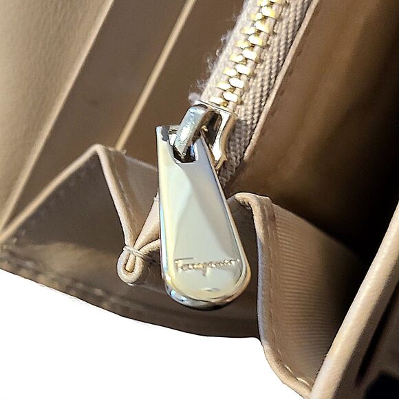 Salvatore Ferragamo Smooth Khaki Leather & Gold Gancini Fold Over Long Wallet - Picture 11 of 12